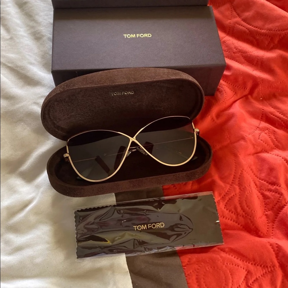Tom Ford Elise Cat eye Su glasses